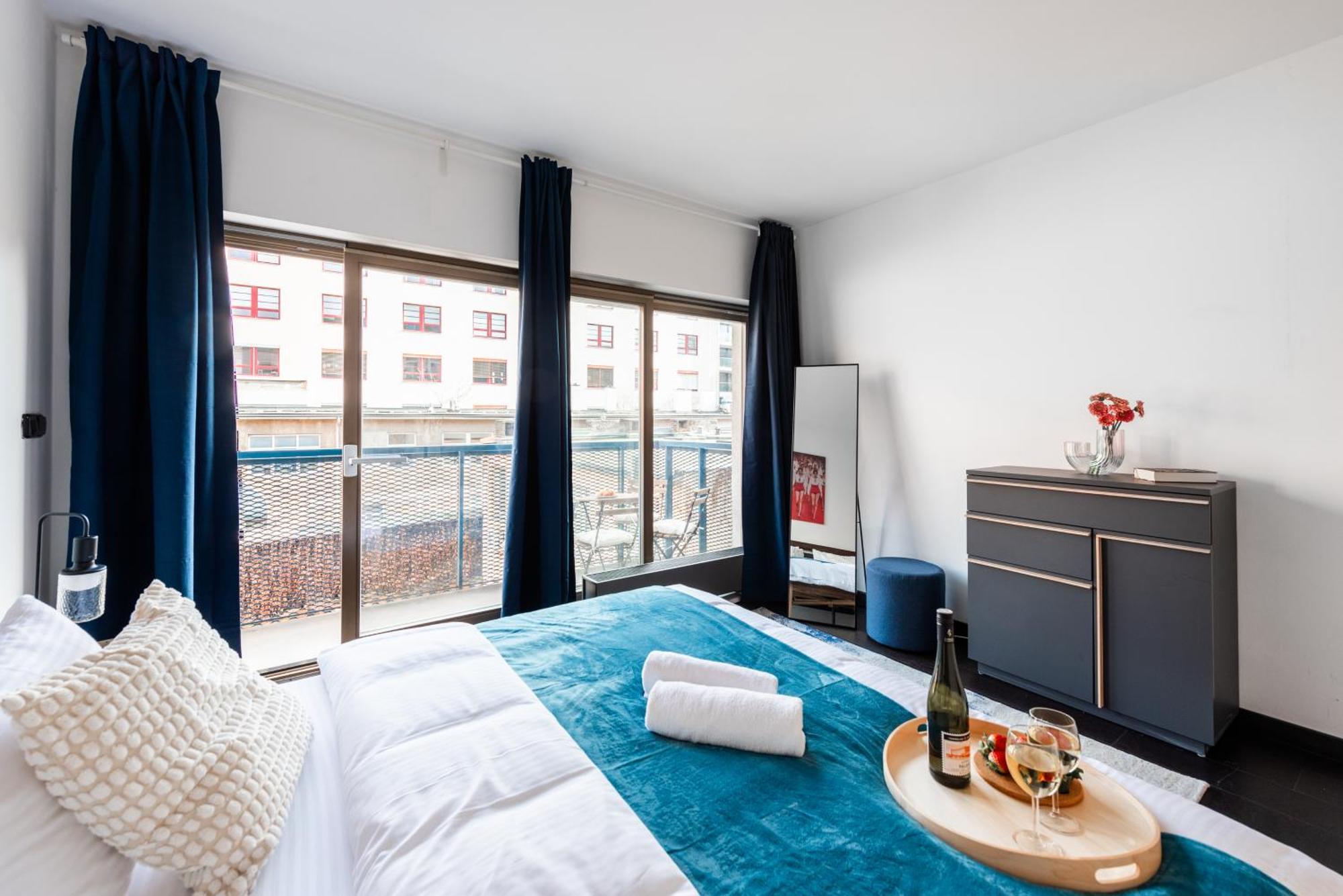 Spacious Apartments Near Karlin Square Praha Eksteriør bilde
