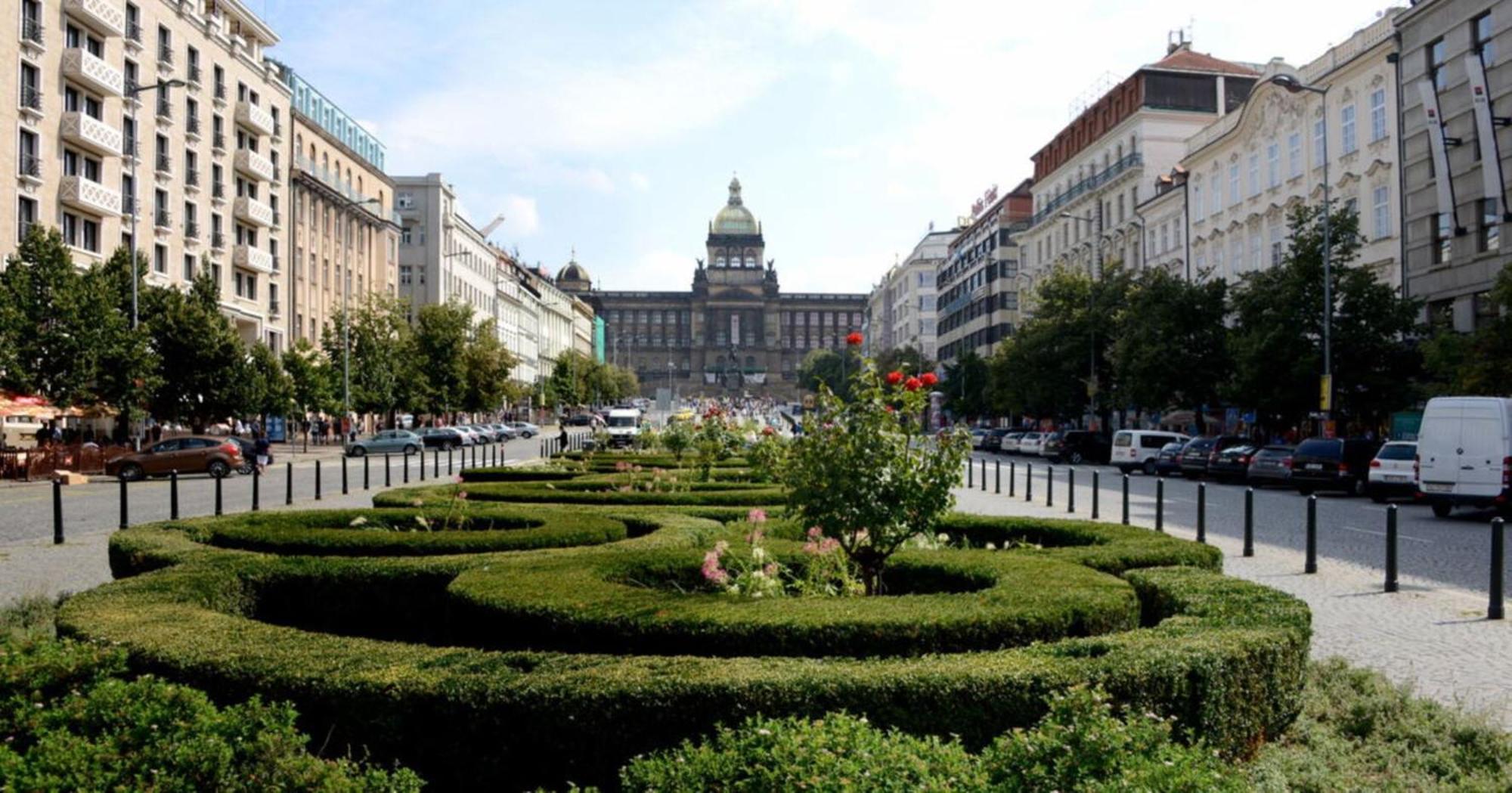 Spacious Apartments Near Karlin Square Praha Eksteriør bilde