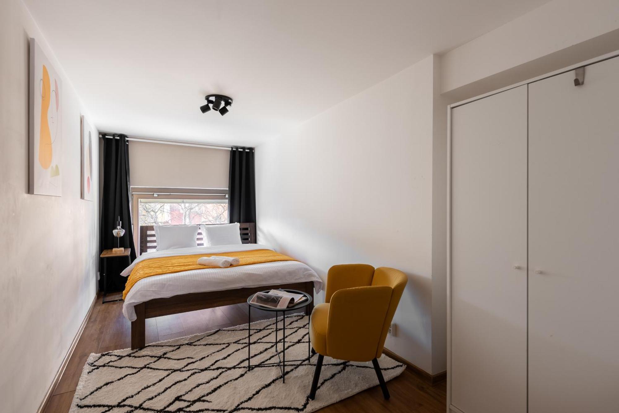 Spacious Apartments Near Karlin Square Praha Eksteriør bilde